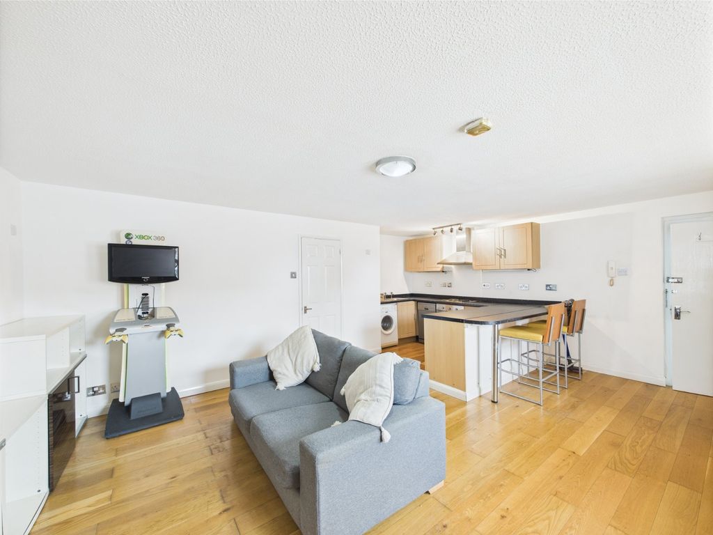 Property photo 2 of 10 Picture No. 07
