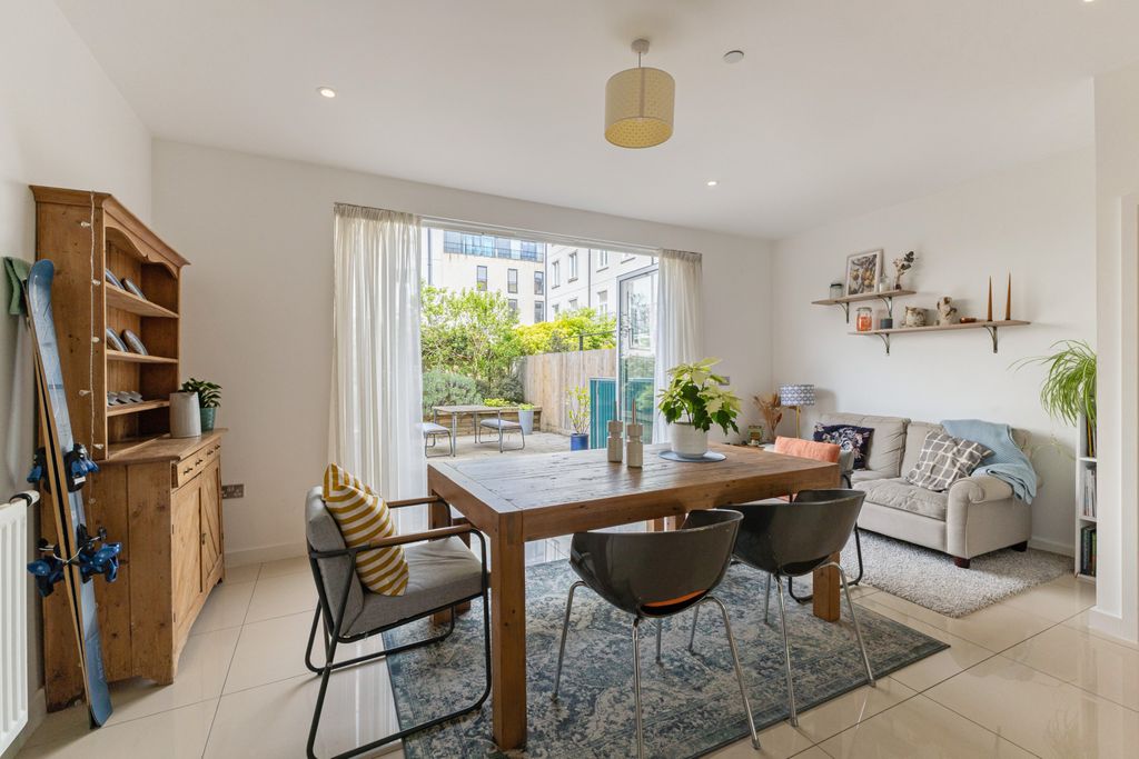 Property photo 2 of 21 Dining