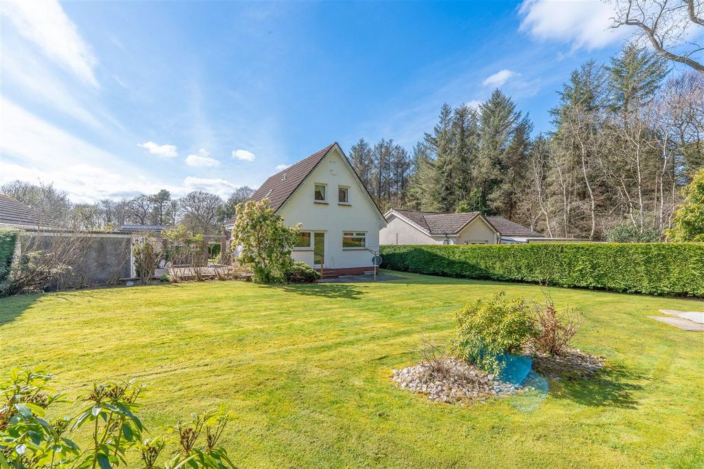 Property photo 3 of 19