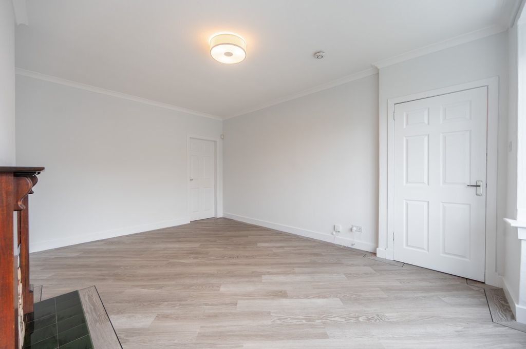 Property photo 3 of 17 Picture No. 07