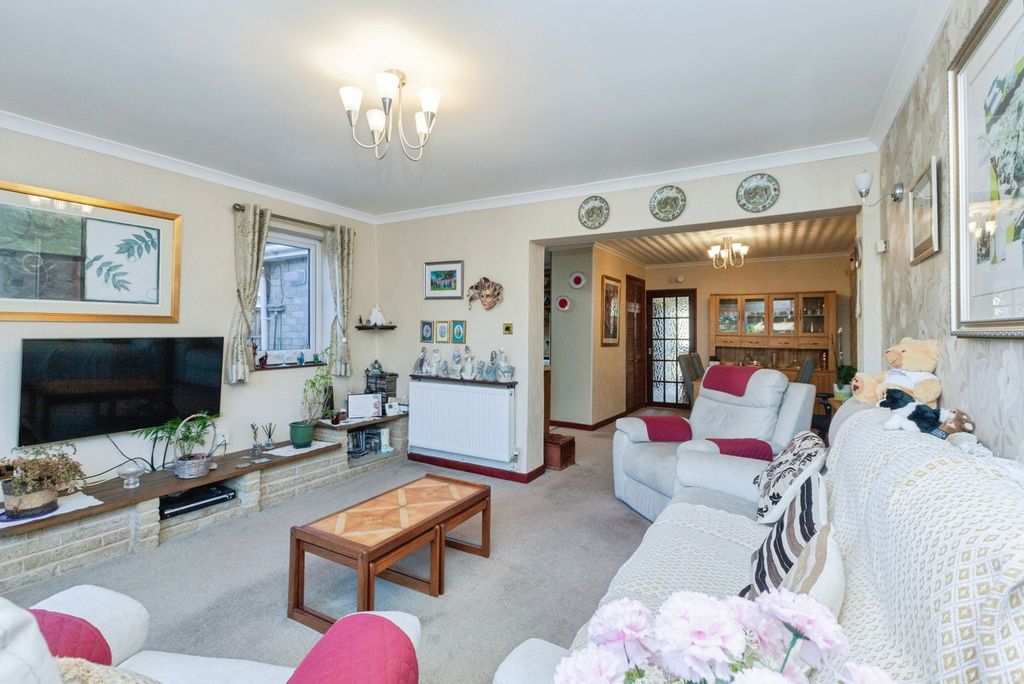 Property photo 3 of 20 Pbox-Img.Jpg
