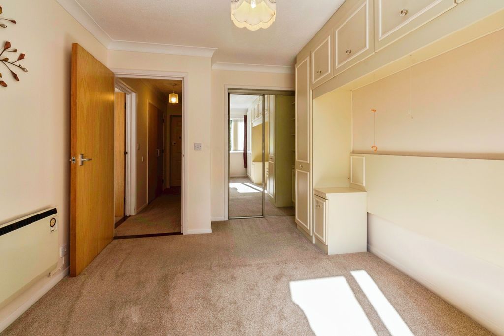 Property photo 3 of 12 Bedroom