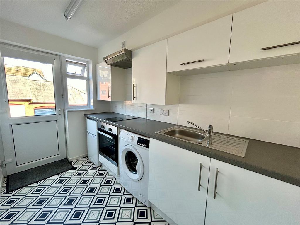 Property photo 2 of 13 Kitchen.Jpg