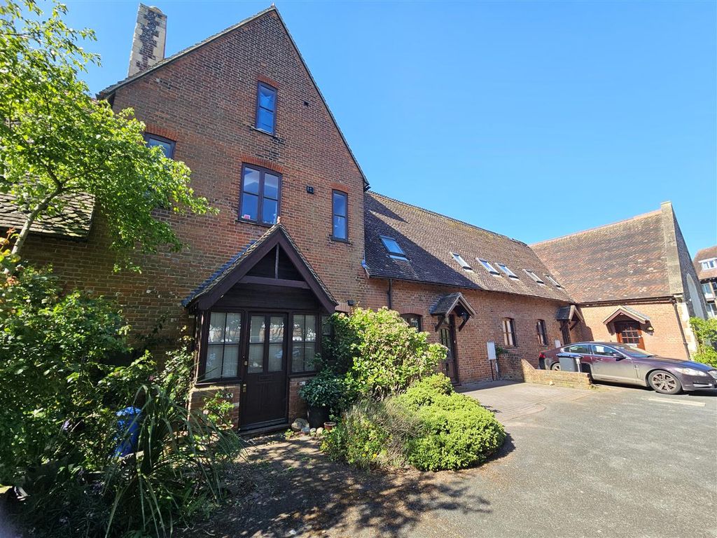 Property photo 1 of 12 Main Picture