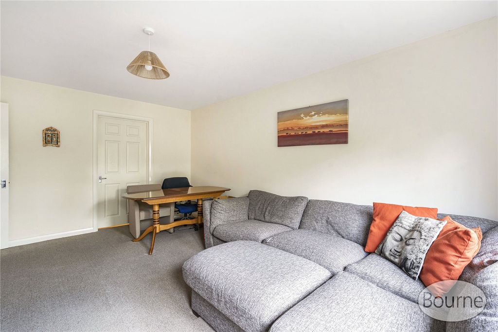 Property photo 3 of 11 Picture No. 25