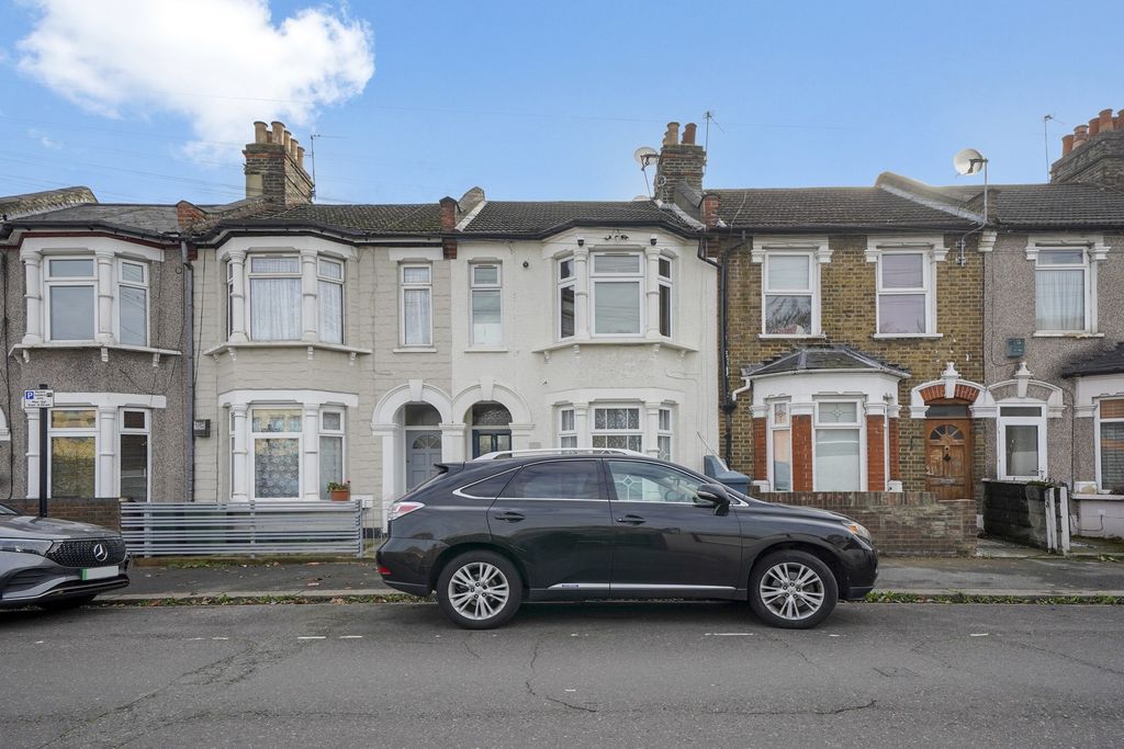 Property photo 1 of 15 Exterior