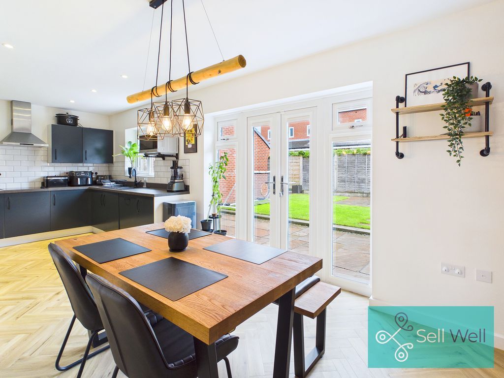 Property photo 2 of 32 Kitchen/Diner