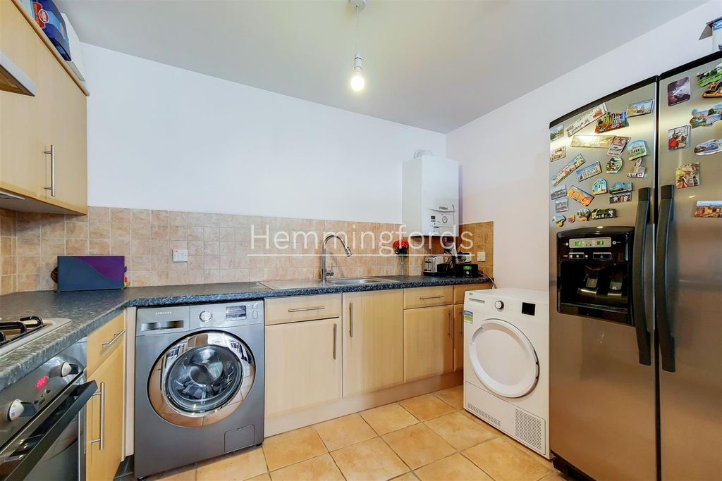 Property photo 2 of 6 2_Kitchen-Reception-1.Jpg