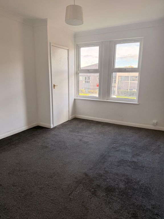 Property photo 2 of 7 Gallery