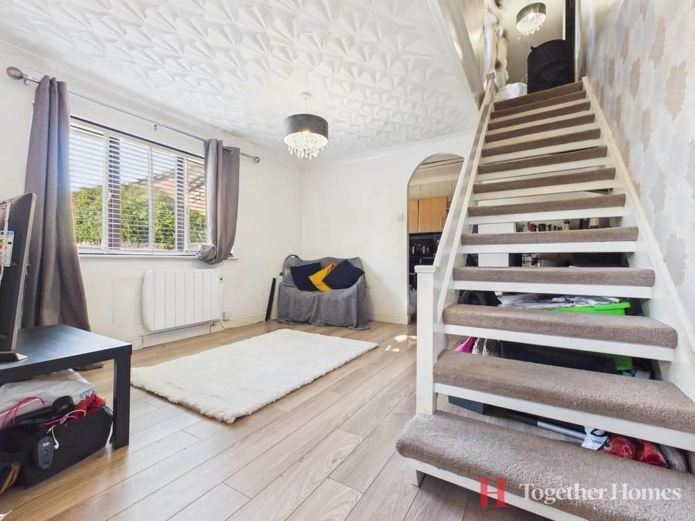 Property photo 2 of 8 Lounge