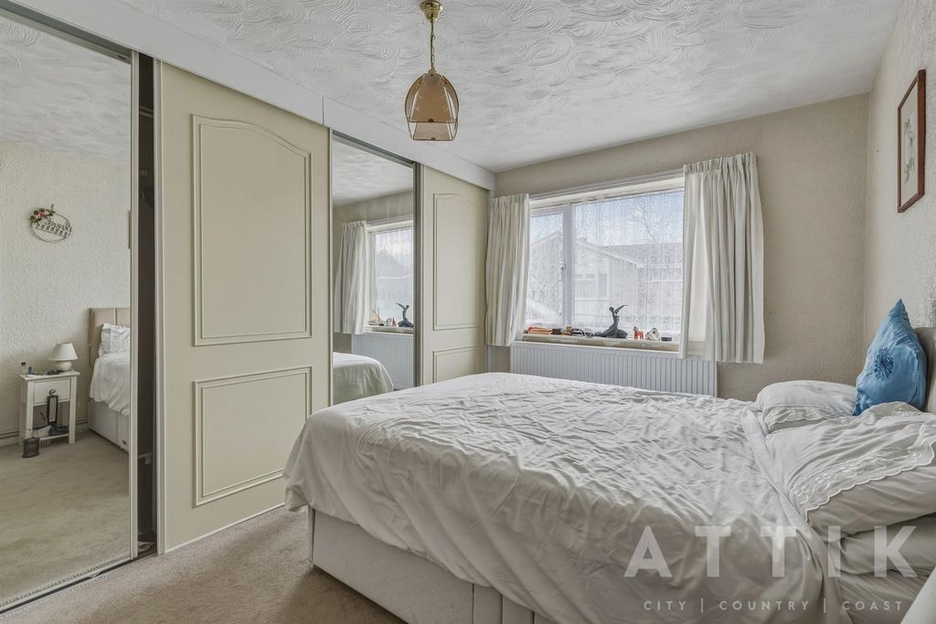 Additional image 6 of 3 bed detached bungalow for salePark Walk, Holton, Halesworth IP19