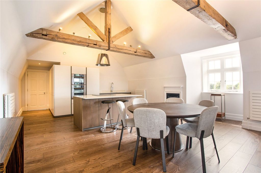 Property photo 3 of 12 Dining Area