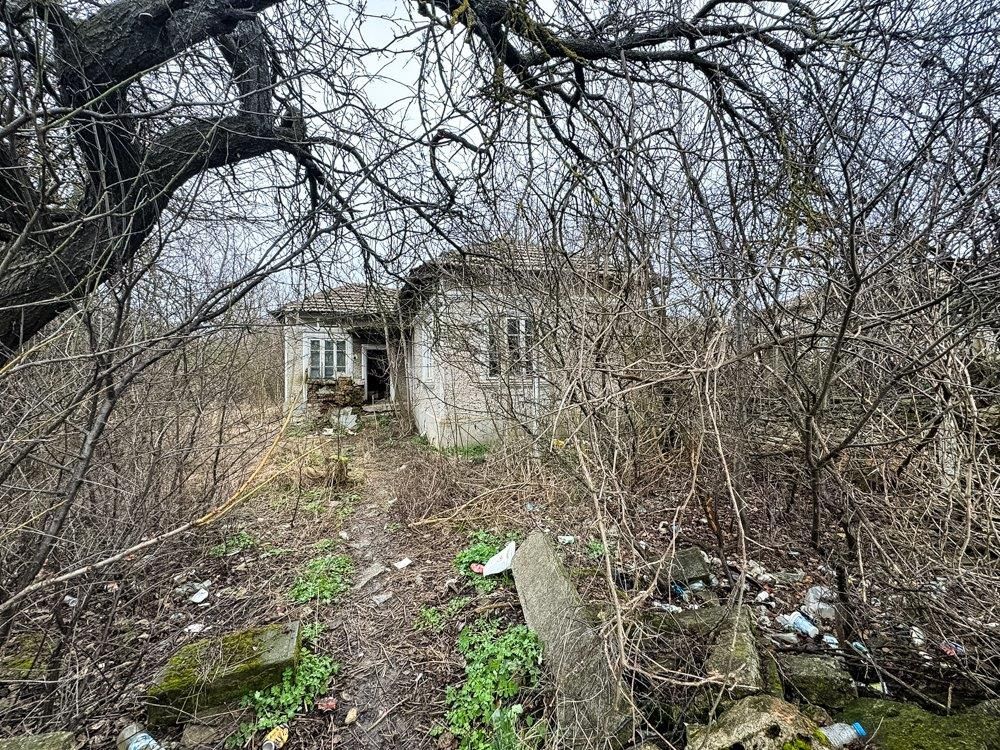 Property photo 2 of 9