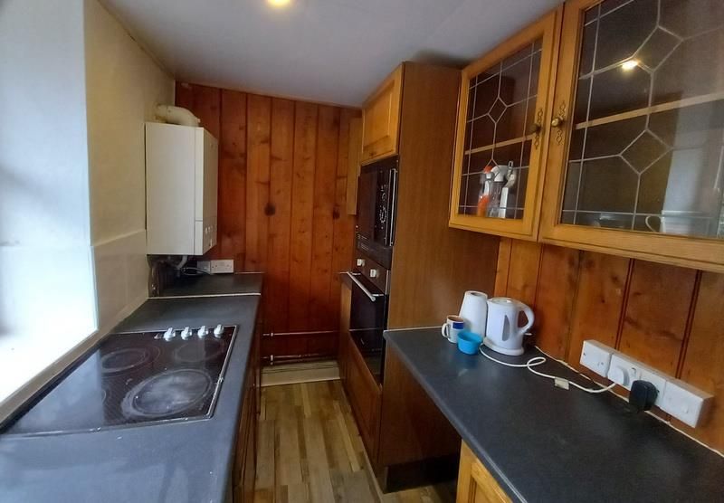 Property photo 3 of 21 Kitchen