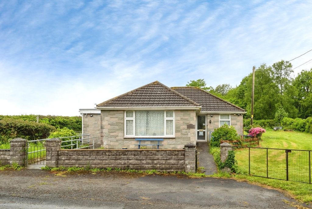 Property photo 1 of 21 Pbox-Img.Jpg