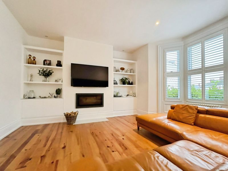 Property photo 3 of 13 Photo 13