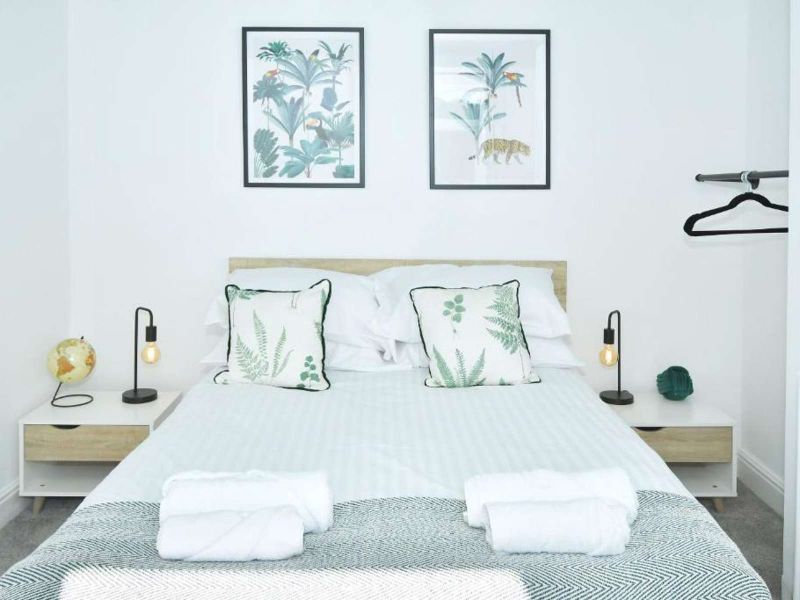 Property photo 1 of 2