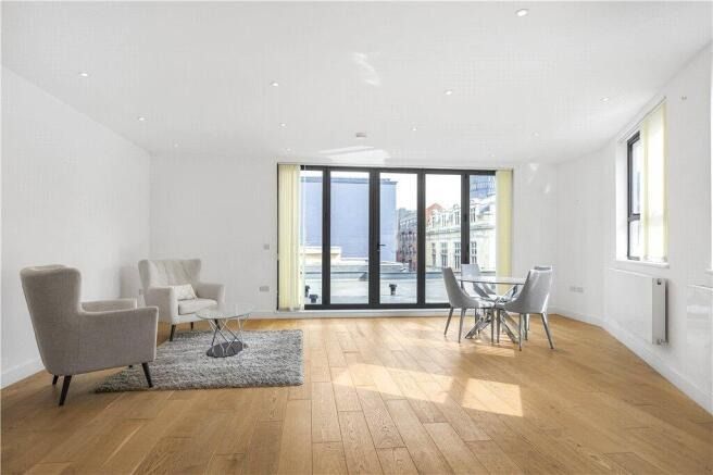 Property photo 3 of 18 4588574