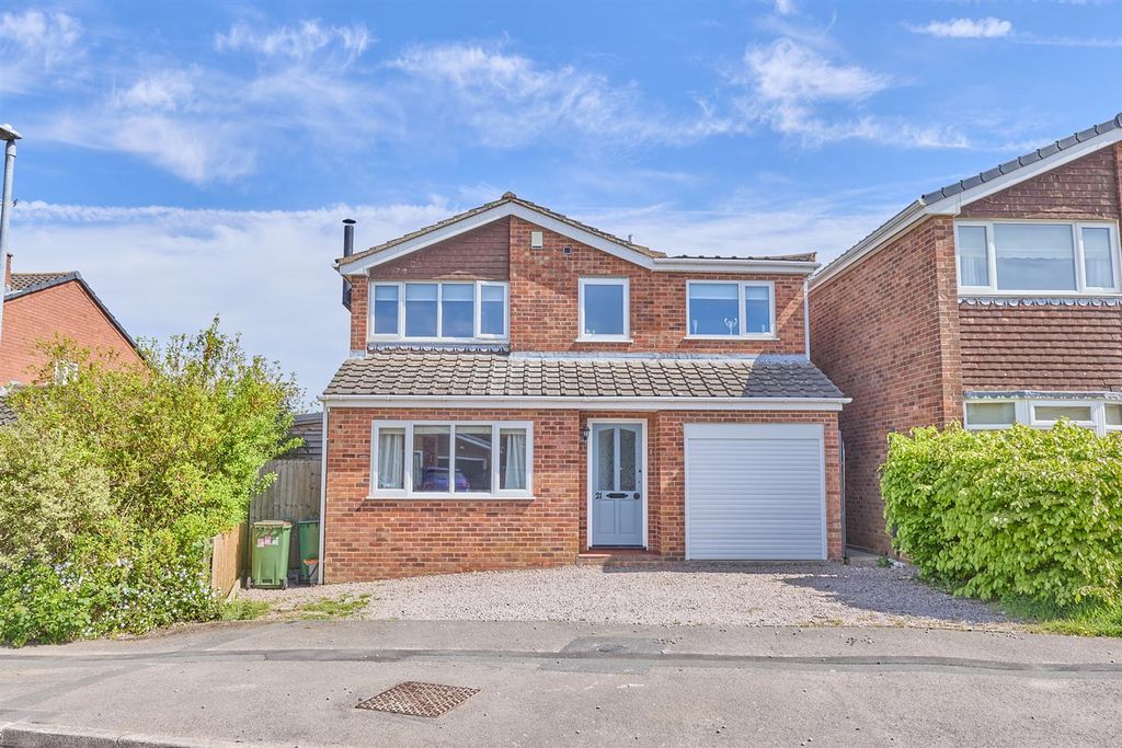 Property photo 1 of 18 Farndon Drive_7.Jpg