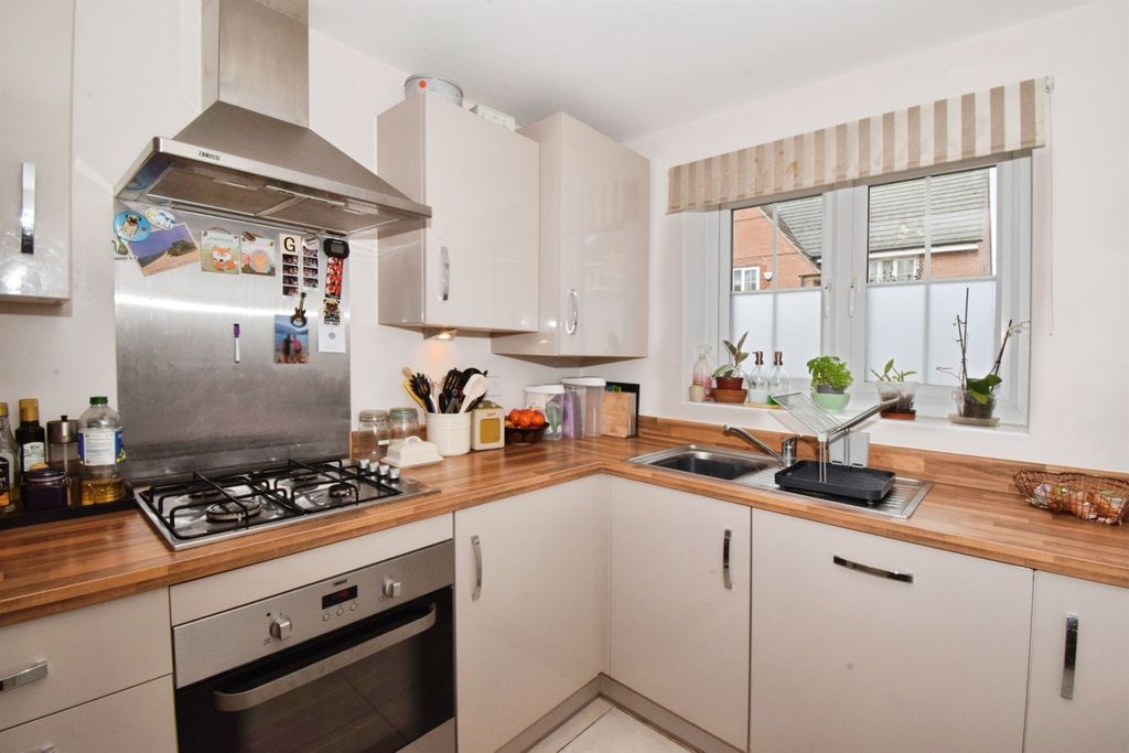 Property photo 3 of 17