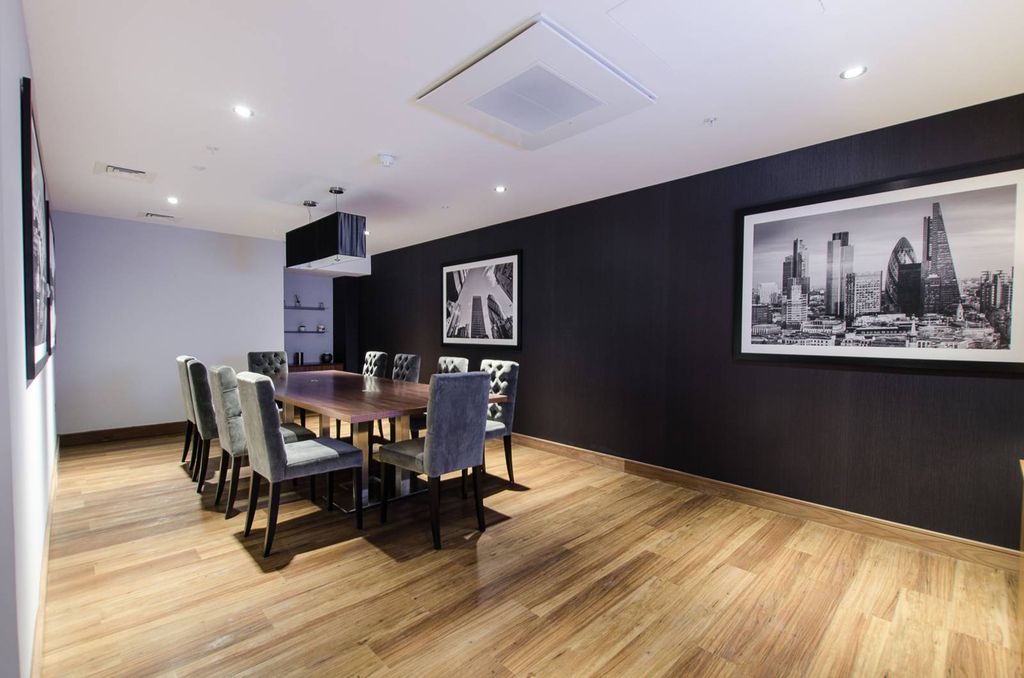 Property photo 3 of 18