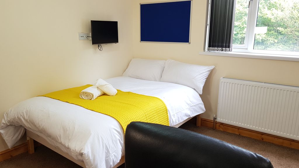 Property photo 1 of 31