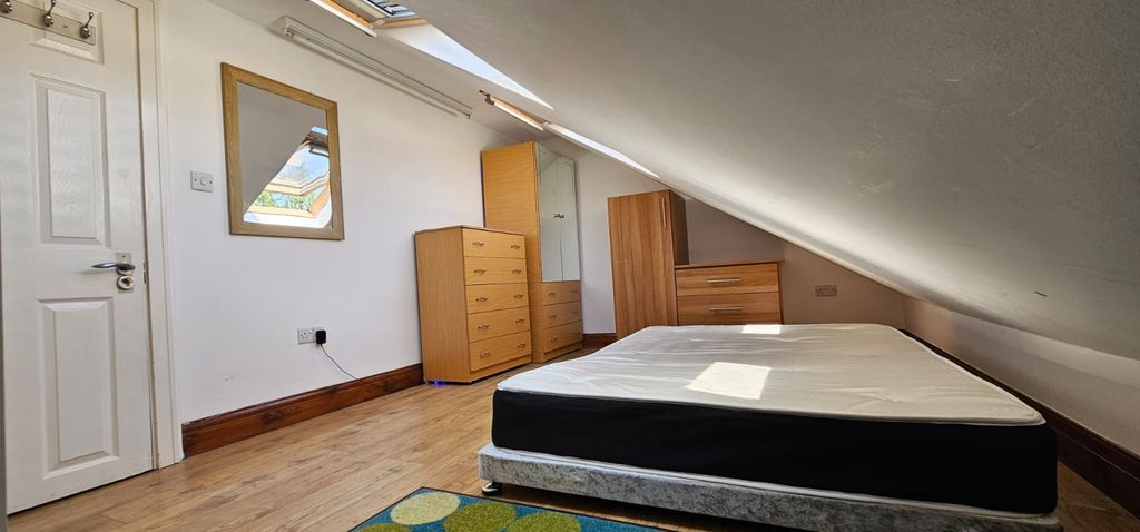 Property photo 2 of 14 Gallery