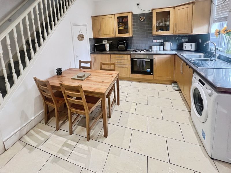 Property photo 2 of 10 Kitchen Diner