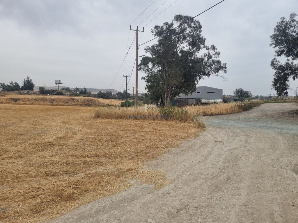 Property photo 1 of 3