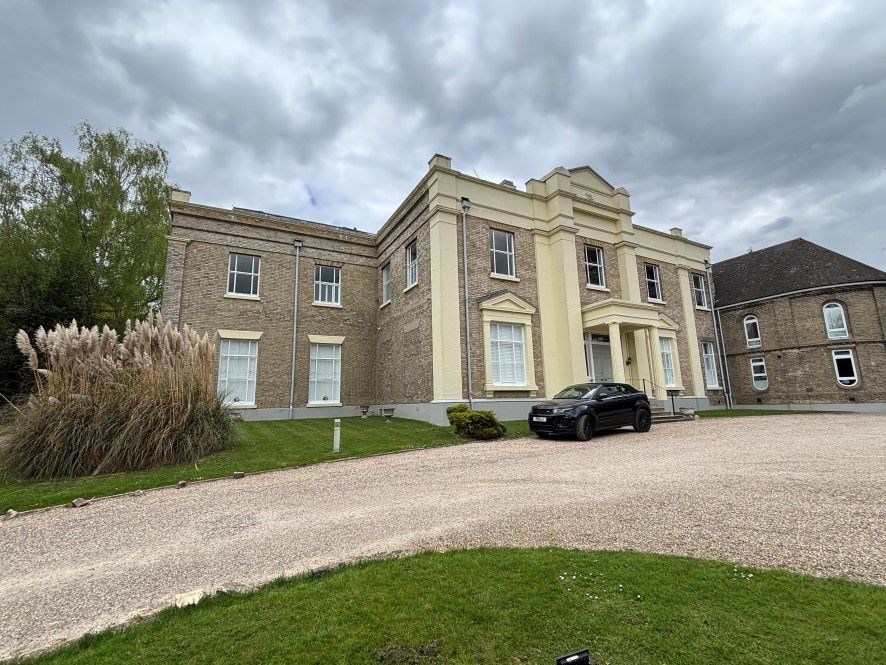 Property photo 1 of 25