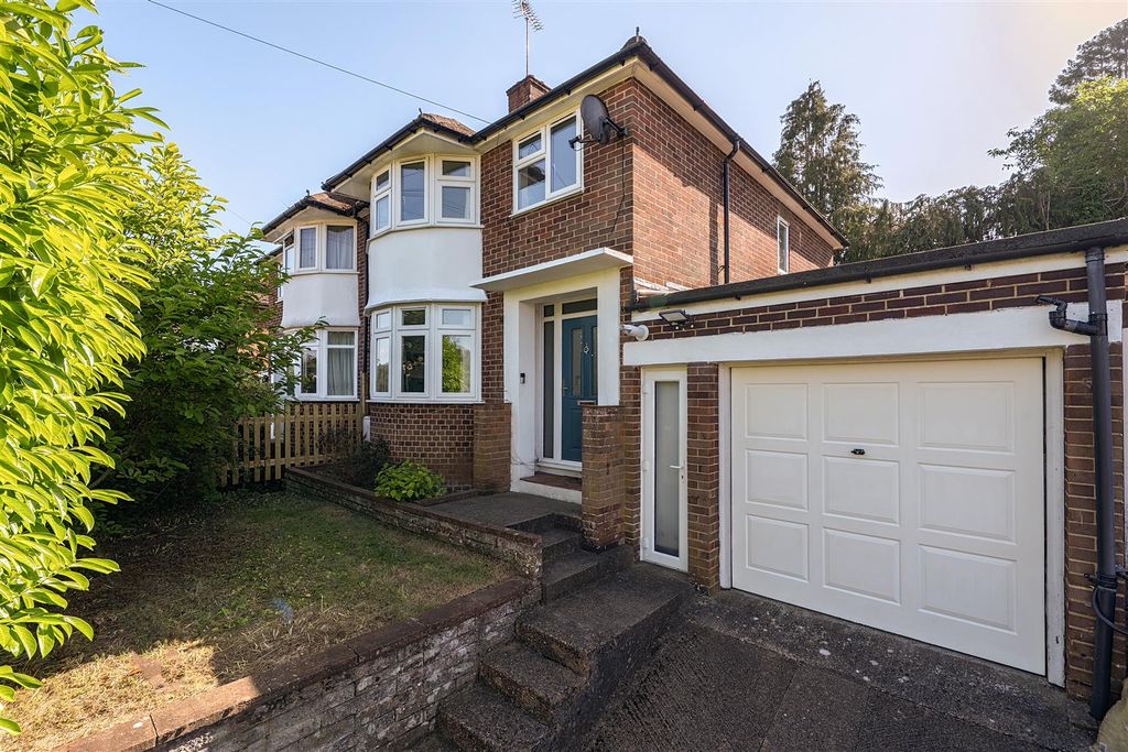 Property photo 1 of 23 1-6A16357cd7Ca1-1464997-1-6A15E745d51E3-1.Jpg