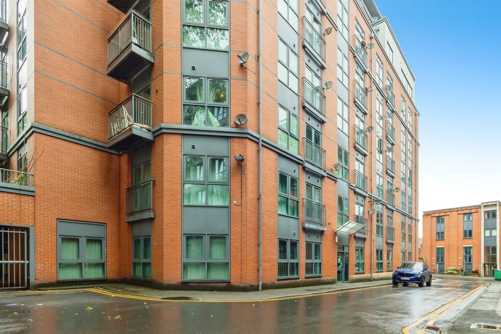 Property photo 1 of 15 Image