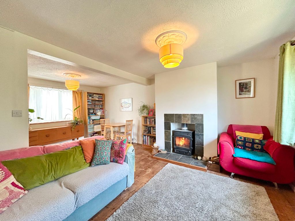 Property photo 2 of 30