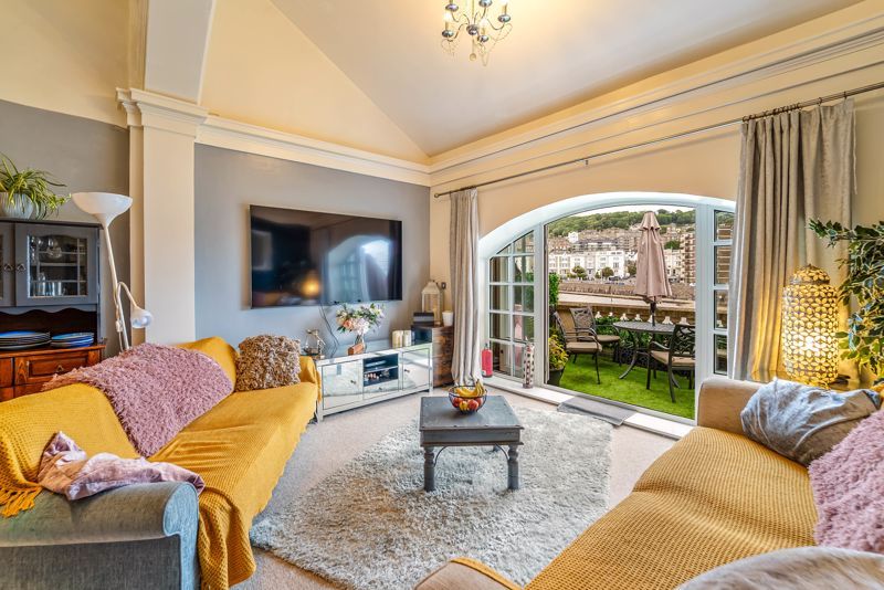 Property photo 2 of 20 Photo 12