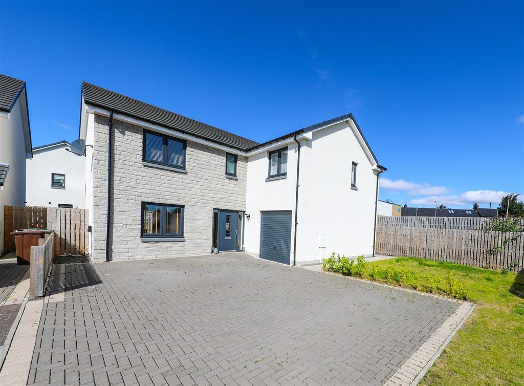 Property photo 1 of 27 A