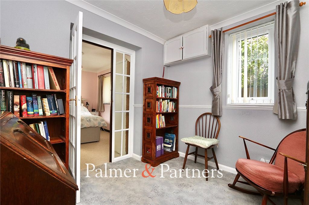 Property photo 3 of 22 Picture No. 05
