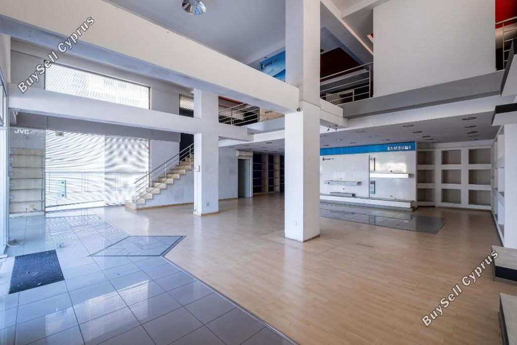 Property photo 3 of 14