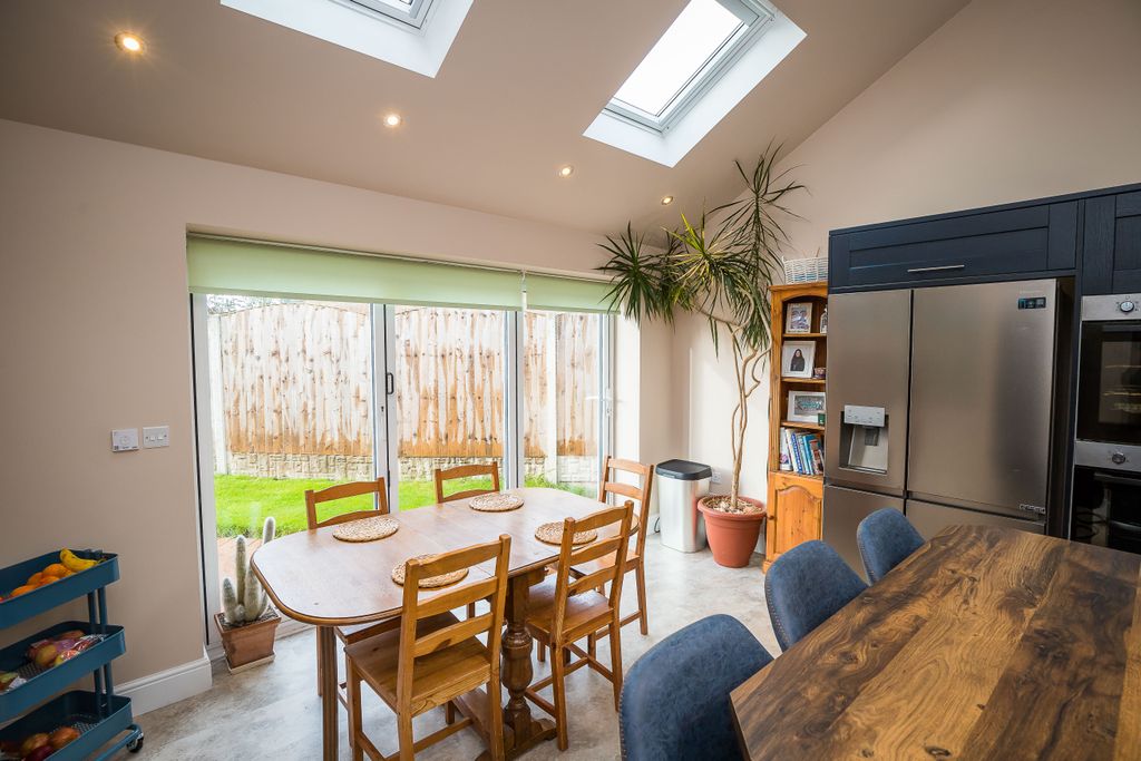 Property photo 2 of 22 Img_8137