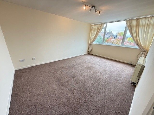 Property photo 3 of 8 Picture No. 02