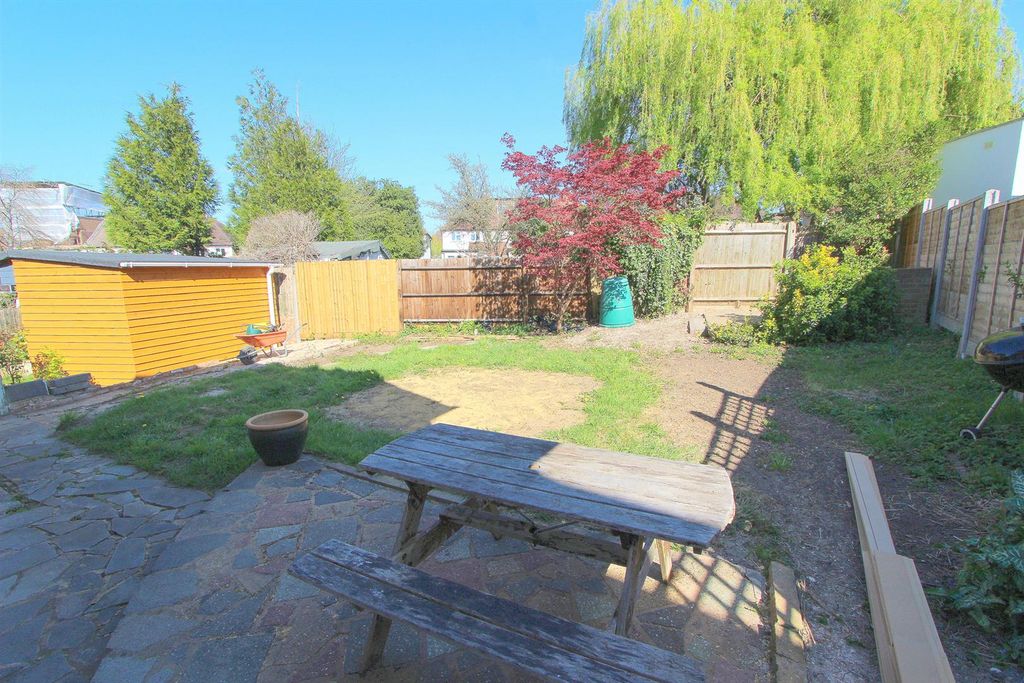 Property photo 2 of 17 Garden.Jpg