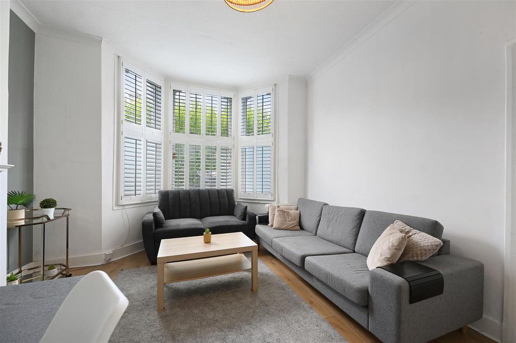 Property photo 2 of 9 Anley Road