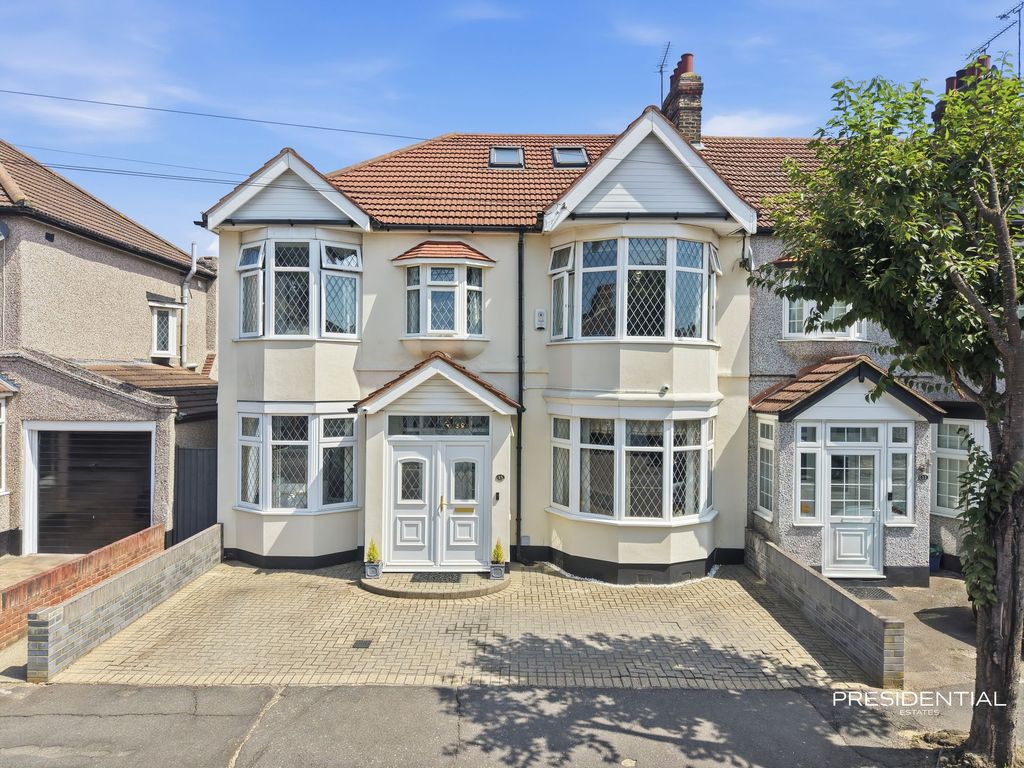 Property photo 1 of 39