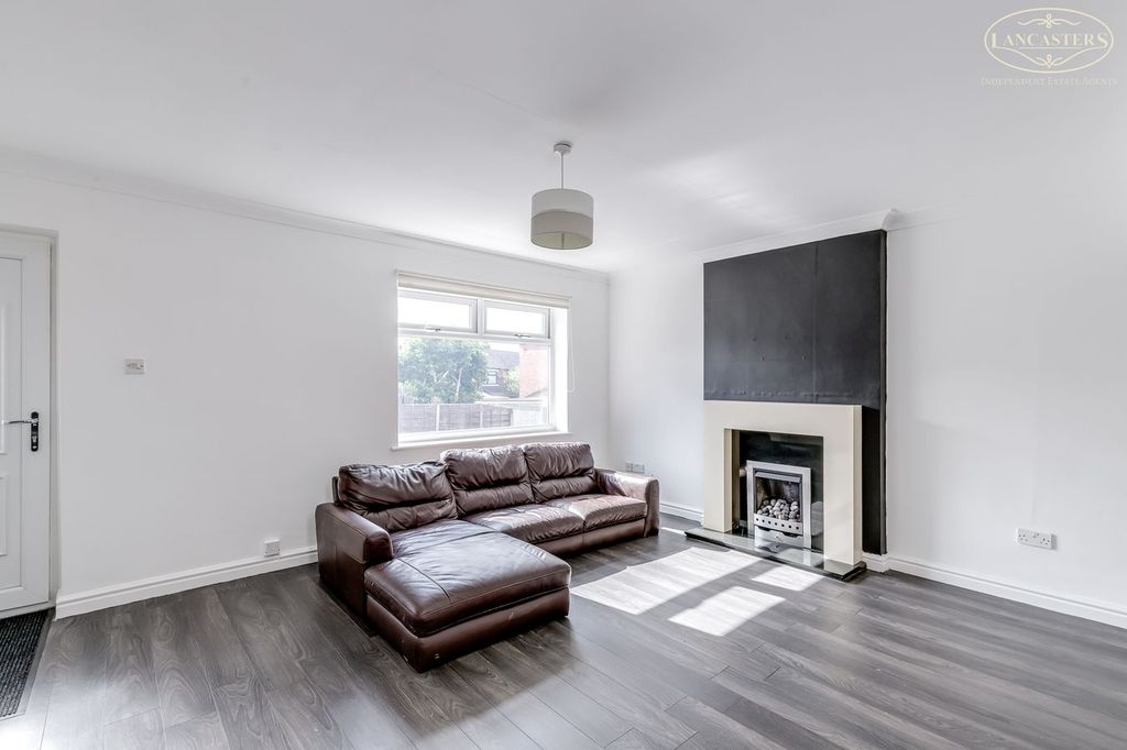 Property photo 3 of 16 Reception Room