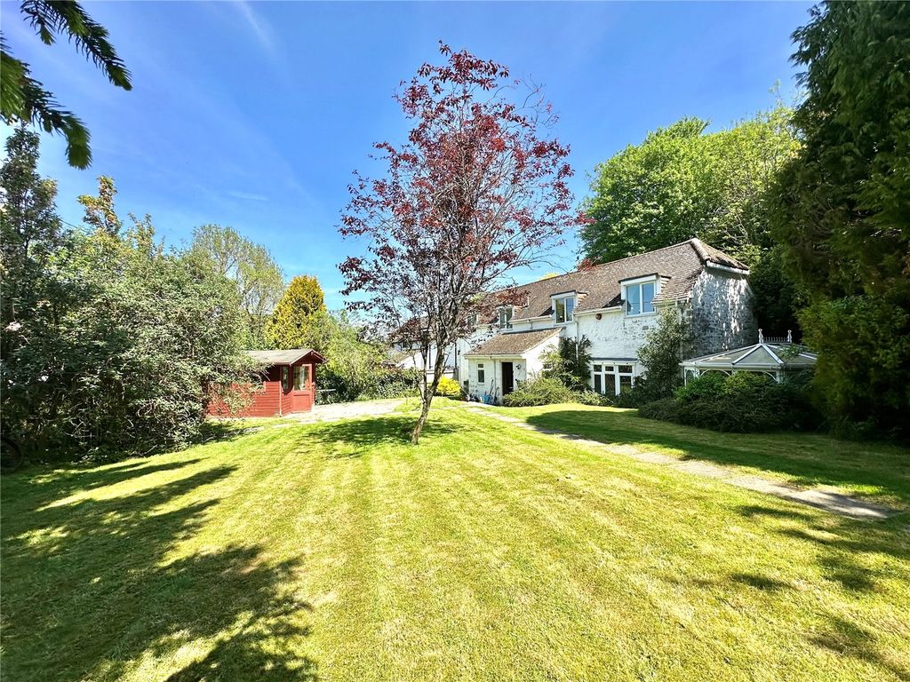 Property photo 2 of 17 Picture No. 14