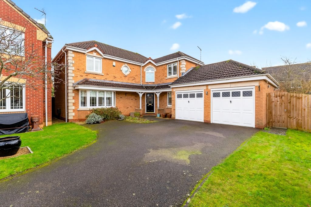 Property photo 1 of 18 Front