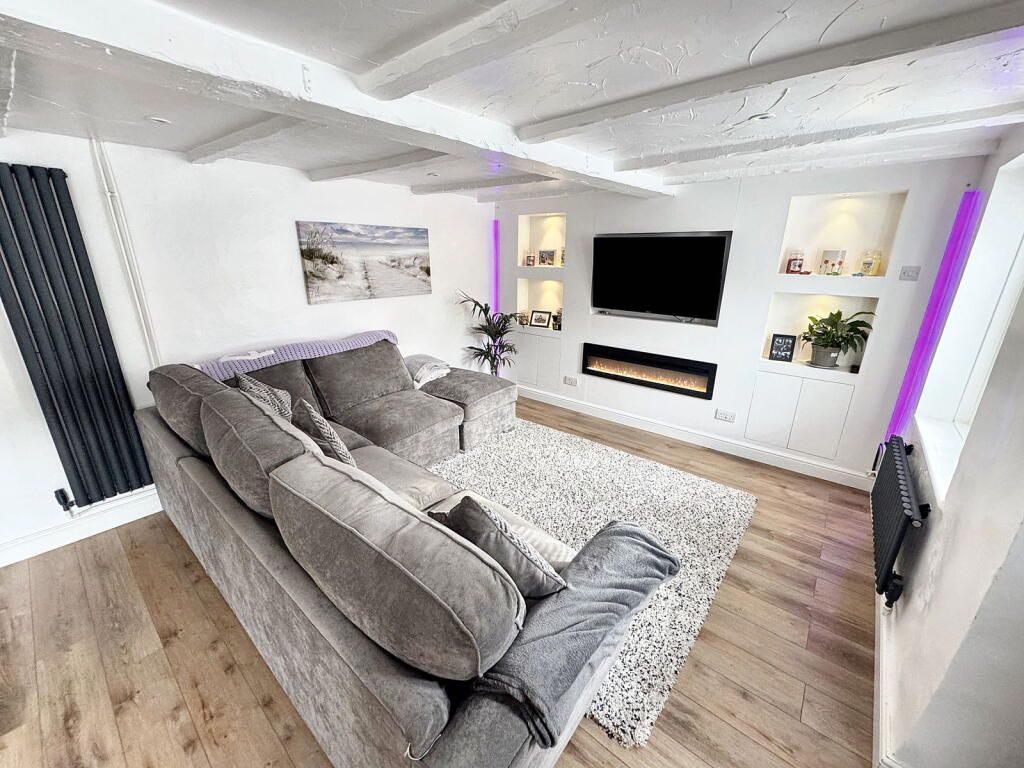 Property photo 2 of 24