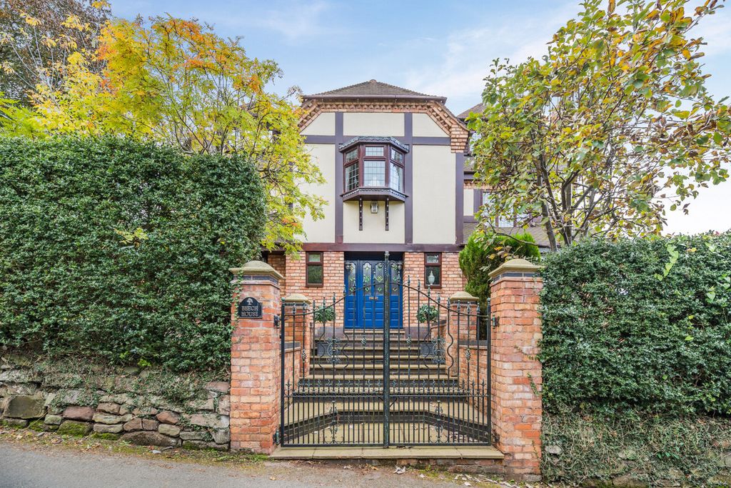 Property photo 1 of 41