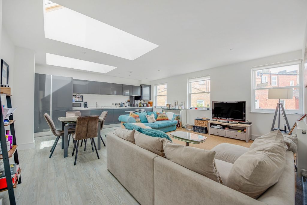 Property photo 1 of 12 11
