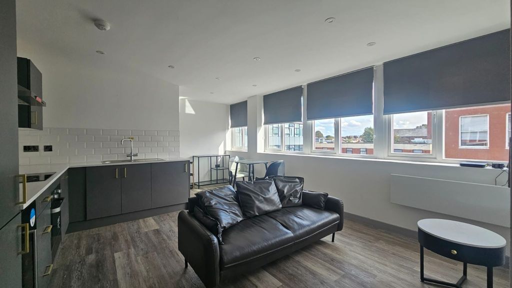 Property photo 3 of 7