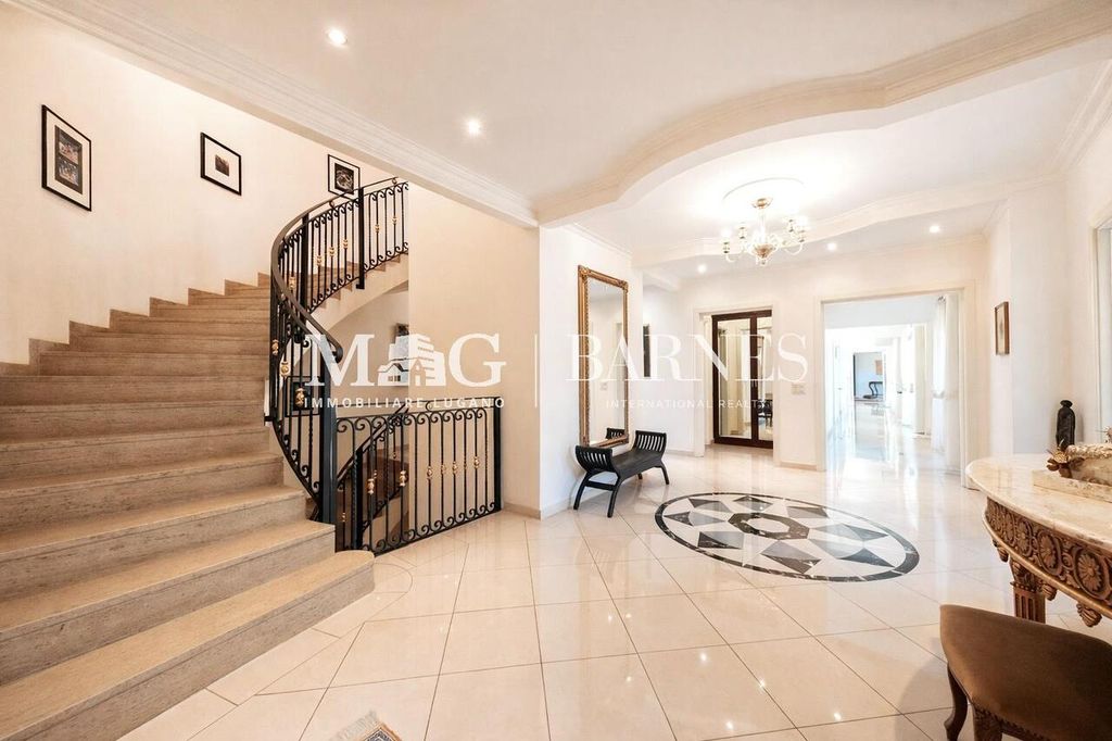 Property photo 3 of 35